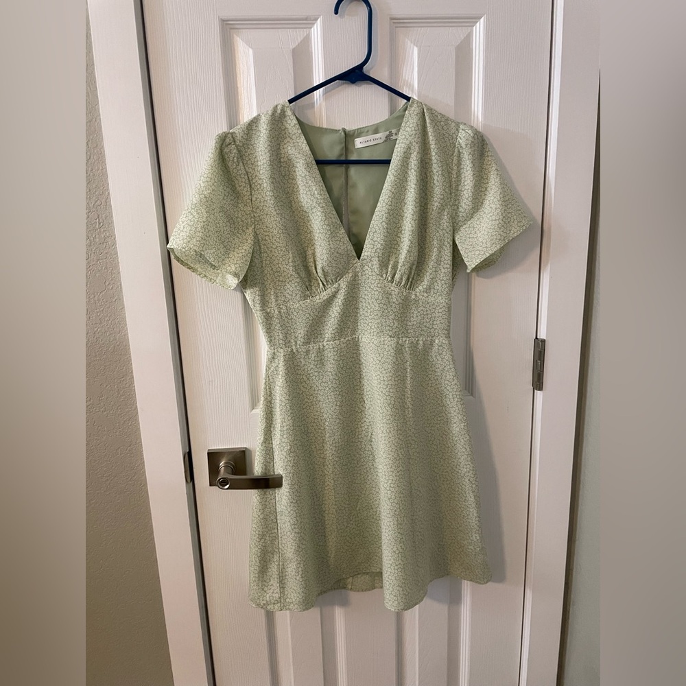 Altar’s State Casual Dress